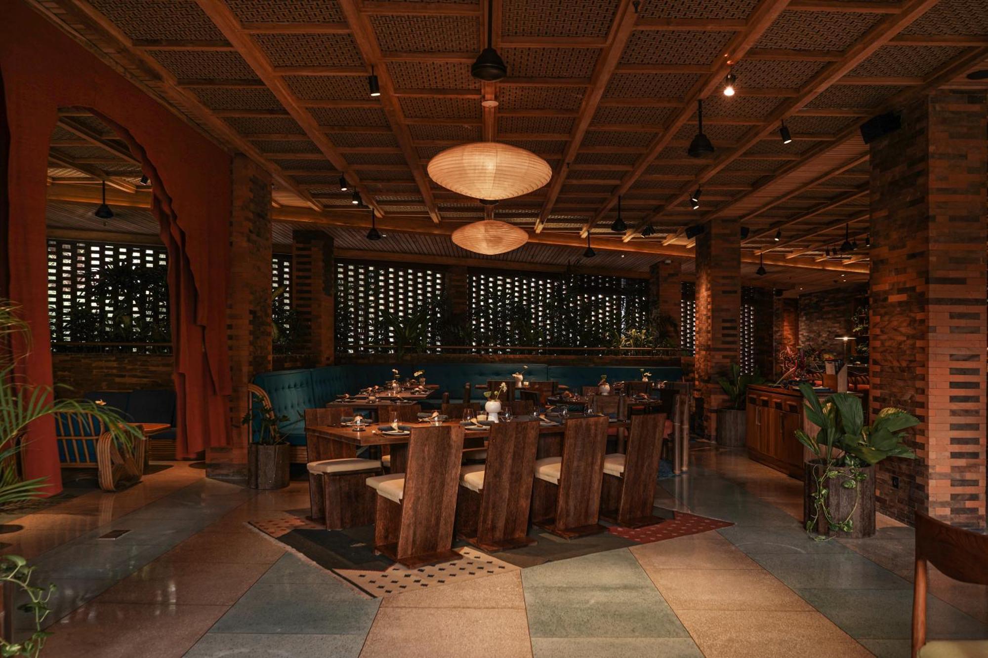 Potato Head Suites & Studios Семиньяк Экстерьер фото Interior of the restaurant
