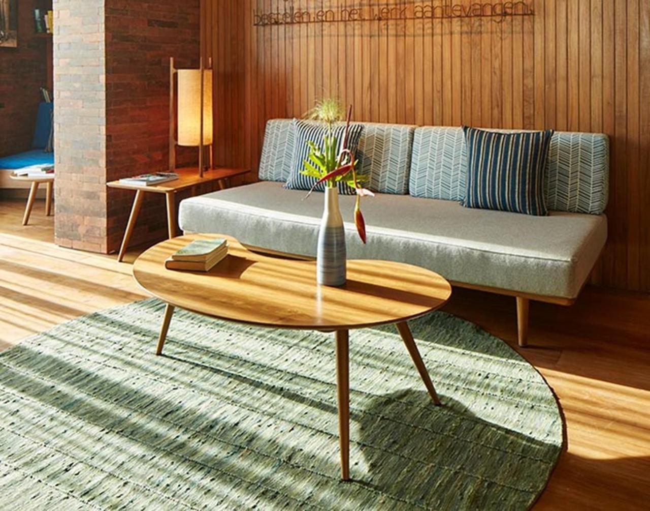 Potato Head Suites & Studios Семиньяк Экстерьер фото A sofa