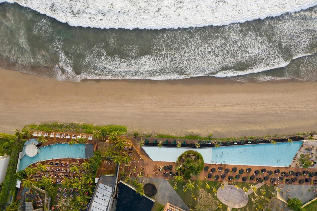 Potato Head Suites & Studios Семиньяк Экстерьер фото Aerial view of the beach